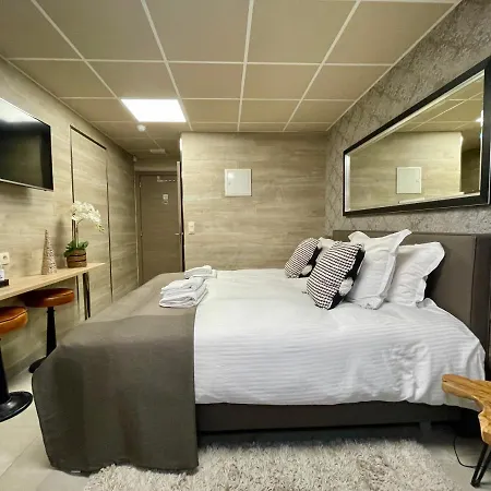 Room40 Guest house *