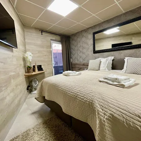 Room40 * Malmedy