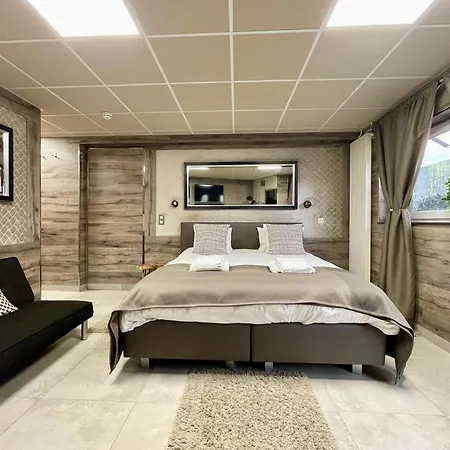 Room40 * Malmedy