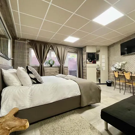 Room40 Guest house *