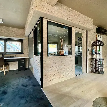 Room40 Guest house