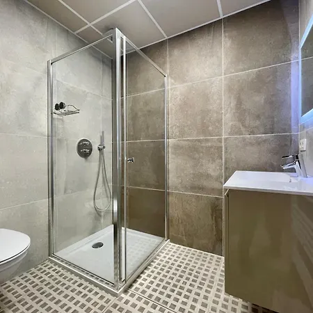 Room40 Guest house